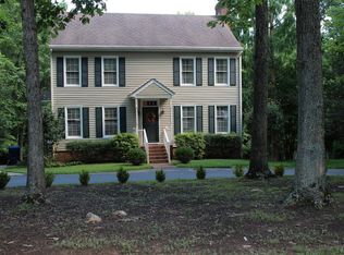 722 Lake Vista Dr, Forest, VA
