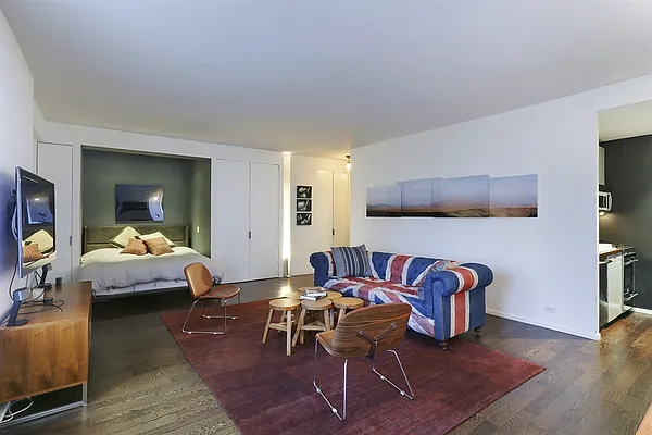 Sold by Corcoran | media 23