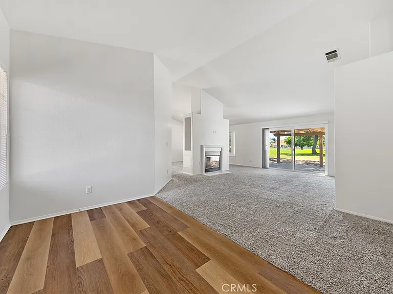 2971 Peach Tree St — Photo 4