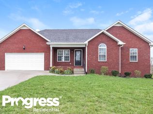 226 Middle Dayle Dr, Portland, TN 37148