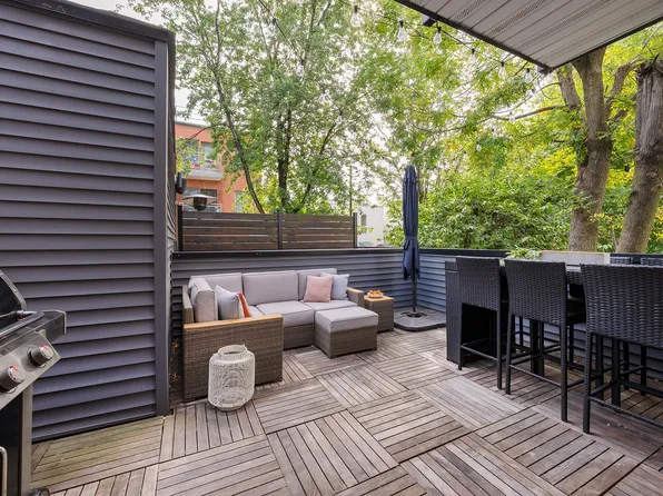 827 Pavonia Avenue image 9 of 11