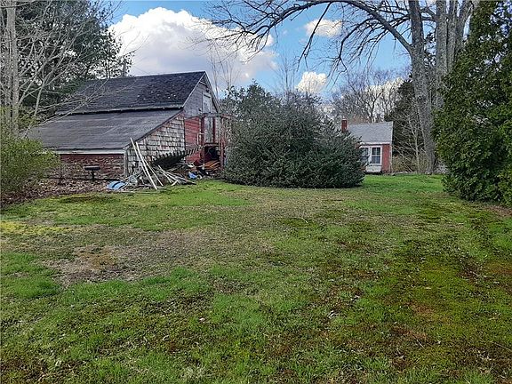 3rd image of 170 Brandy Brook Rd