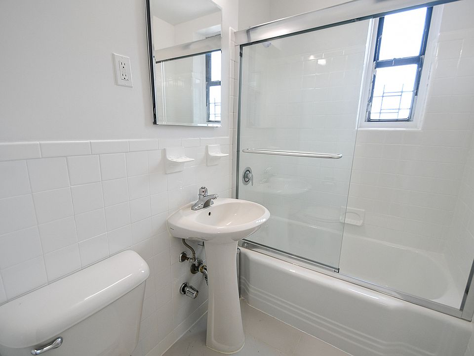 2nd image of 1983 Sedgwick Ave APT 3F