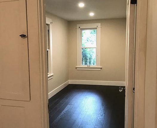 5th image of 918 Palm Ave #1/2