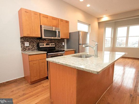 5th image of 1639 S 22nd St #B