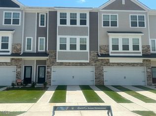 5322 River Reach Dr, Raleigh, NC 27616
