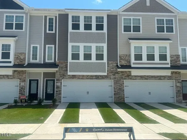 5322 River Reach Dr, Raleigh, NC 27616