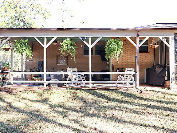 Lovely open air porch