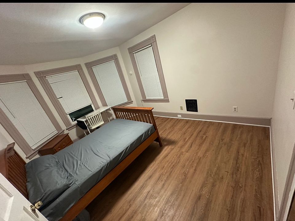 1st image of 569 Washington Ave #2