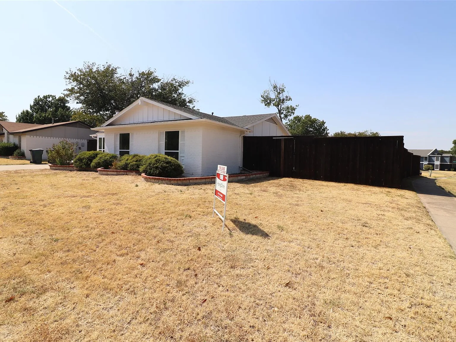 4 bed, 1748 sqft, $2,600 — Photo 3
