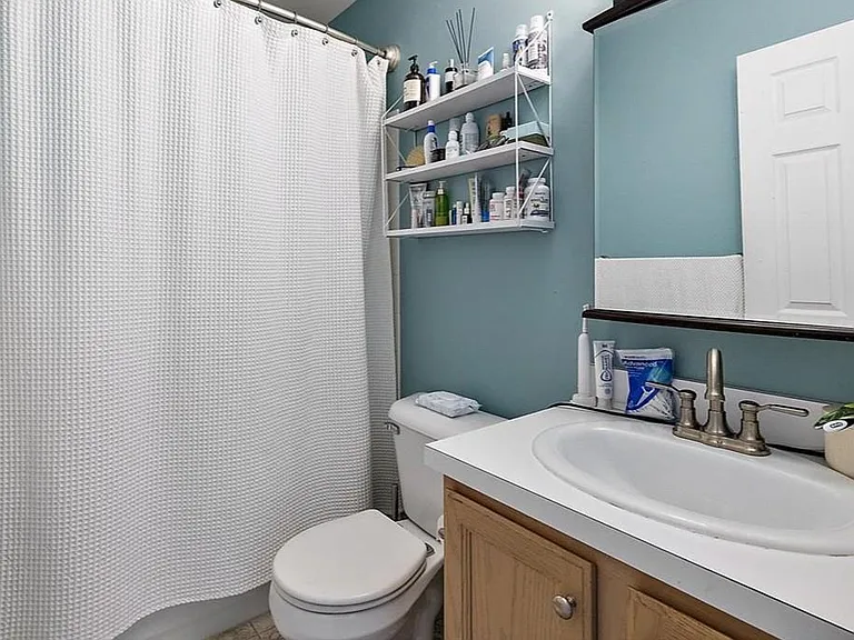 1538 Maryland Club Dr — Photo 10