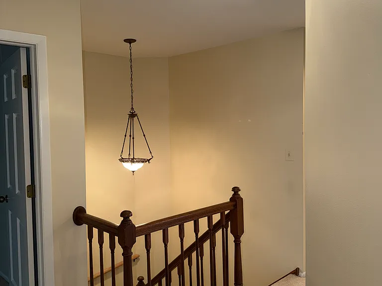 2106 Glasgow Ct — Photo 16