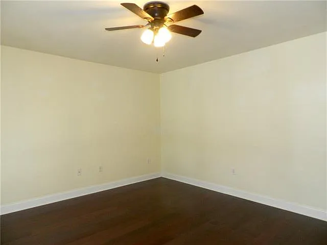 3 bed, 2.0 bath, 1400 sqft, $1,700 — Photo 2