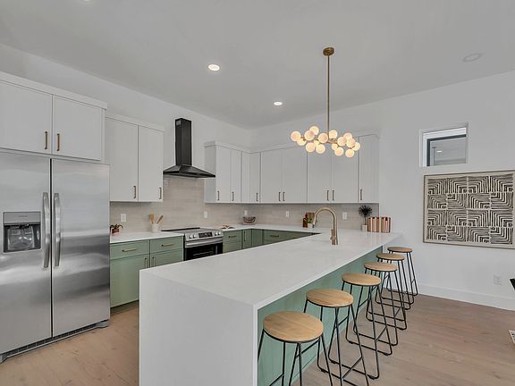 5th image of 2915A Morningside Dr #A