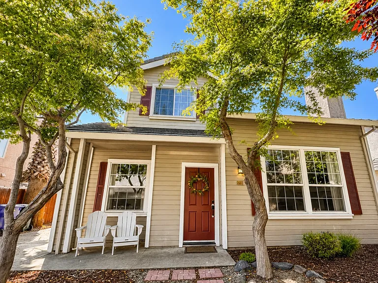 7406 Woodville Ln — Photo 23