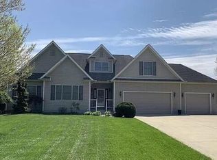490 Adena Dr, The Plains, OH 45780