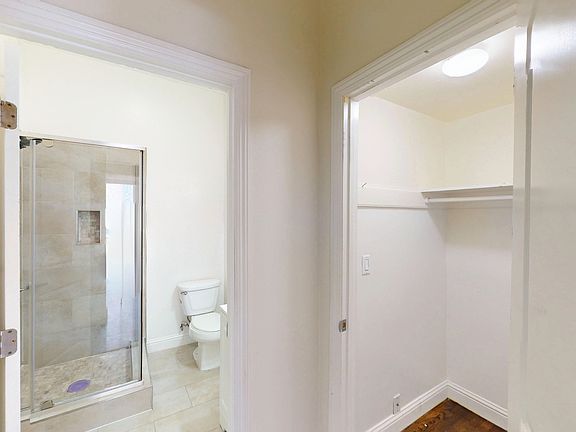 4th image of 555 Eddy St APT 9