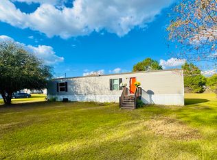 5815 McLaurin Rd, Wedgefield, SC 29168