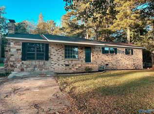 1543 Scott St NW, Cullman, AL 35055