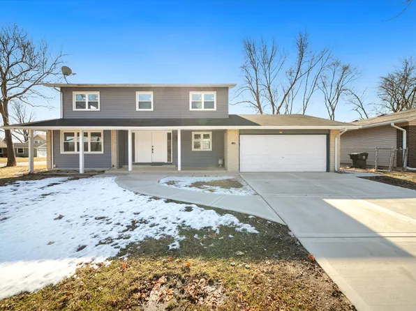 99 Essex Rd, Elk Grove Village, IL 60007