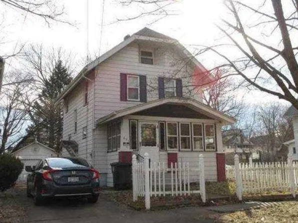 321 Black St, Akron, OH 44306