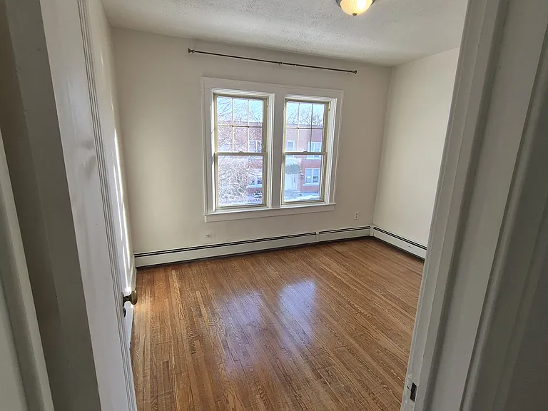 1640 Ontario St #2 — Photo 8
