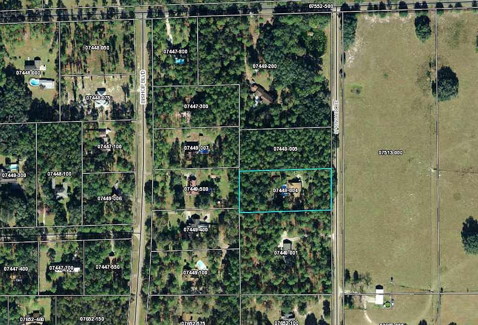 2nd image of 127 Springhill Rd