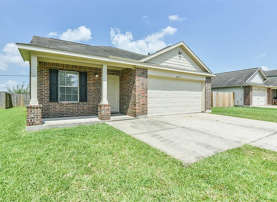 1st image of 8043 Ginger Park Dr