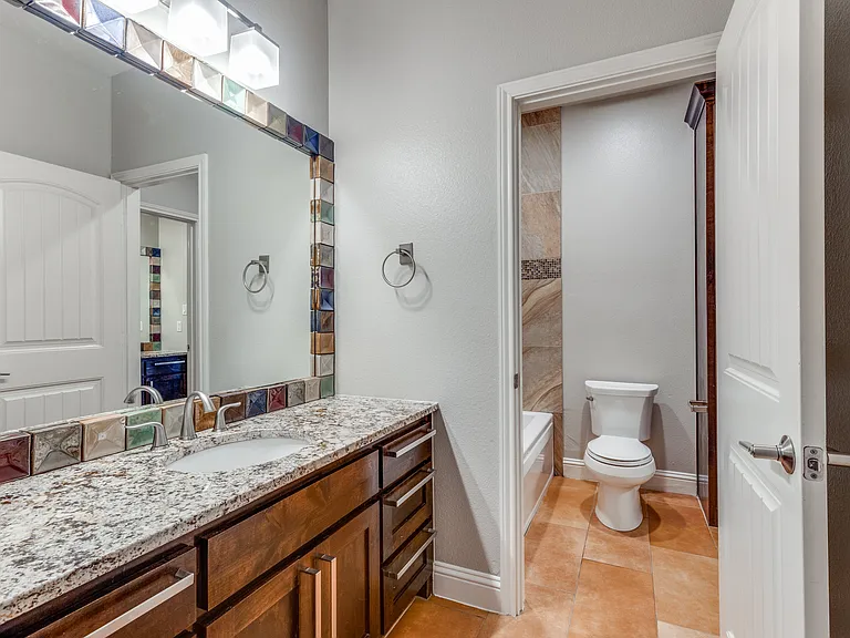 3141 Greene | Fabulous 5 bedroom home walking distance to TCU | Master Bath