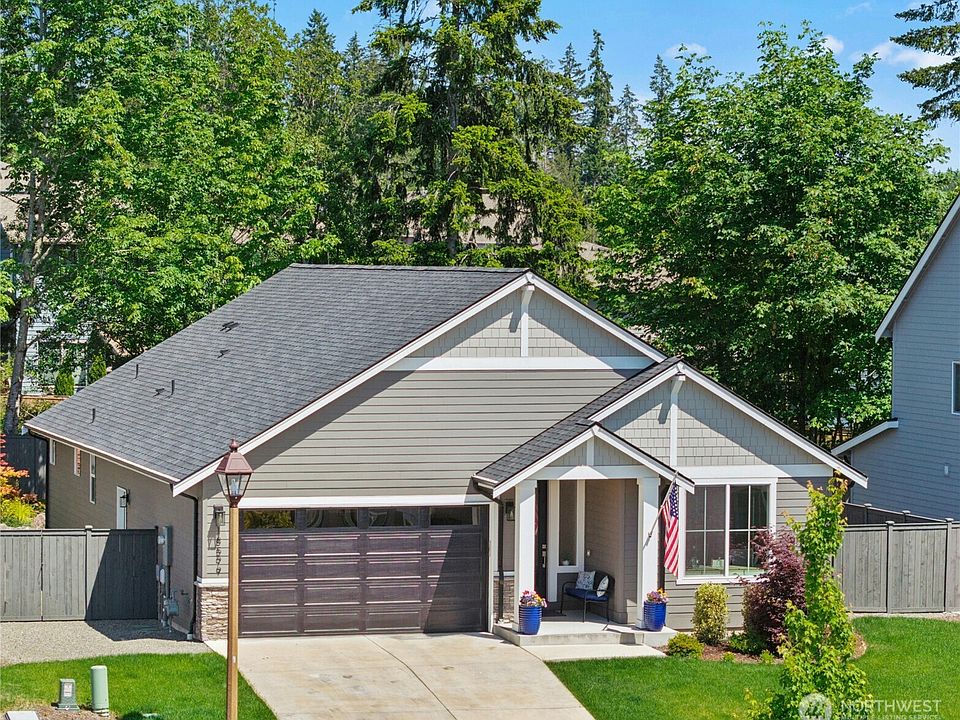 1st image of 18599 Sawgrass Drive NE