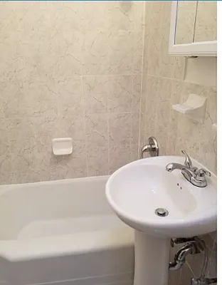 Rented by Apartments by Us | media 25