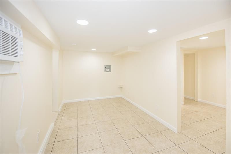 1st image of 225 S K St #3
