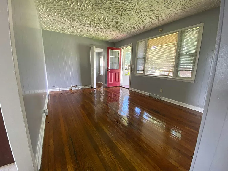 3602 Rose Dr #1 — Photo 7