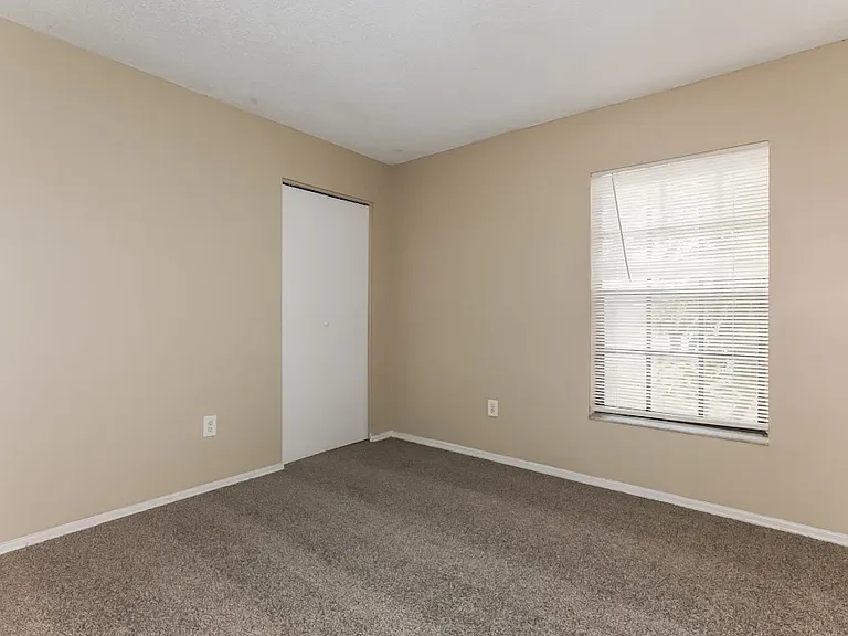 1157 Kestrel Way — Photo 10