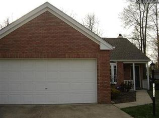 16736 Sunwood Oval, Strongsville, OH