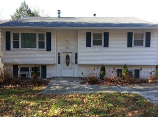 197 Sprout Brook Rd, Cortlandt Manor, NY 10567