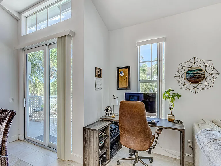 1701 Mizzenmast Way — Photo 30