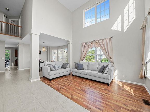 4th image of 1336 Snowberry Ln