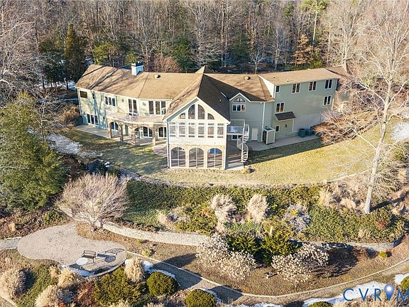 2nd image of 3535 Meadow Rd