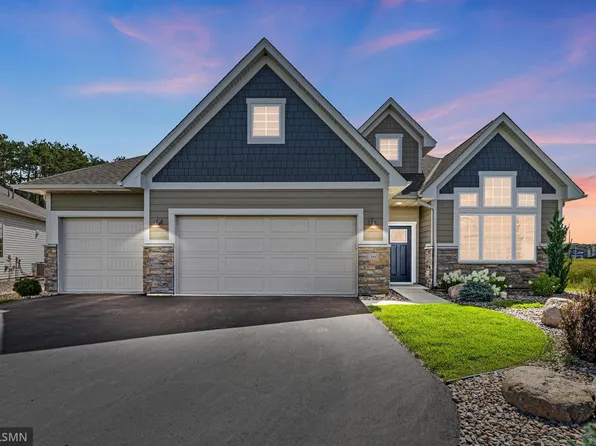 1860 Hinsdale Cir, Hudson, WI 54016