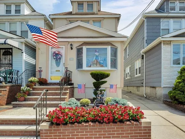 65-11 79th Pl #1, Middle Village, NY 11379