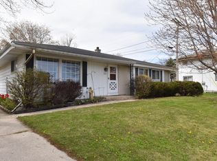 1411 5th Ave, Grafton, WI 53024