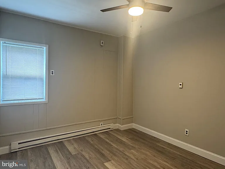 694 N Delaware St — Photo 3