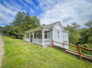 184 Lincoln St, Grafton, WV 26354