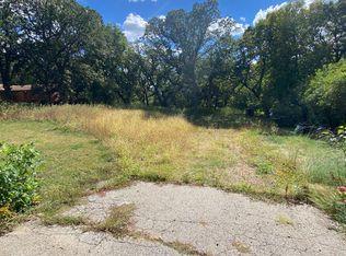 484 Rookwood Dr, Ames, IA 50010