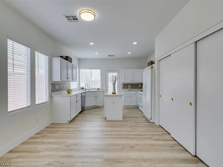 10959 Pumpkin Ridge Ave — Photo 14