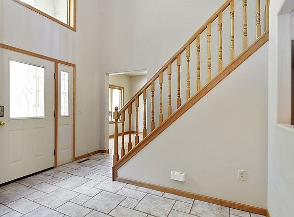 3rd image of 9097 Xenia St