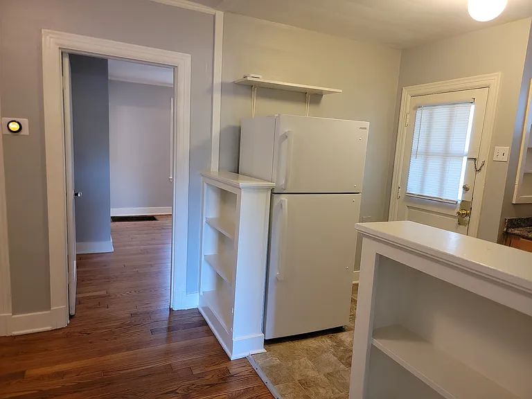 535 S Barksdale St — Photo 9