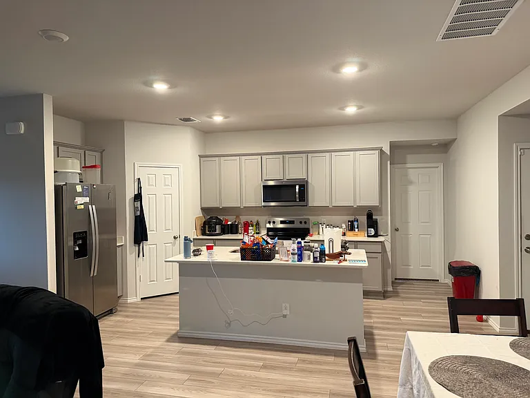 1335 Brookfield St — Photo 4