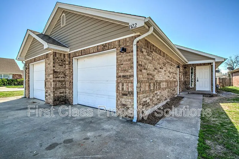 1322 Commerce Dr
